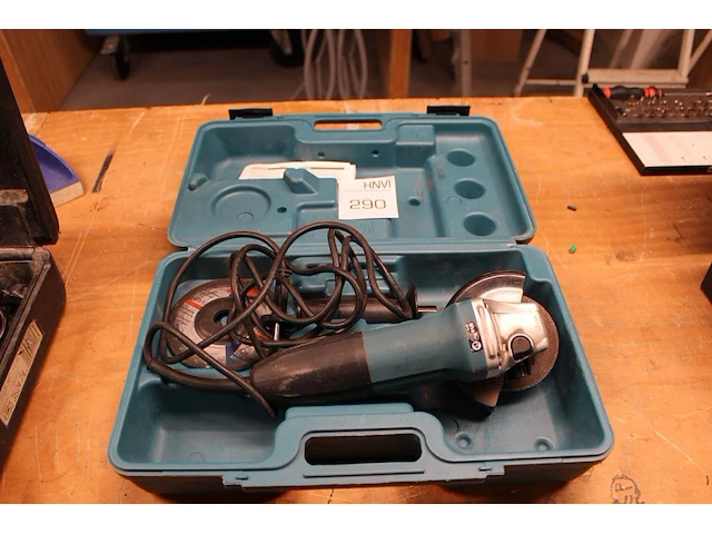 Haakse slijptol makita ga5030r in kunststoffen koffer. - afbeelding 1 van  2