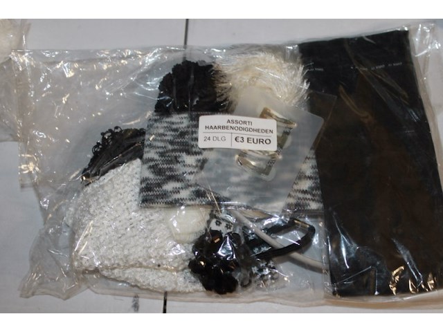 Haar set 24 delig zwart 1x in ds m - afbeelding 3 van  3