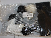 Haar set 24 delig zwart 1x in ds m - afbeelding 2 van  3