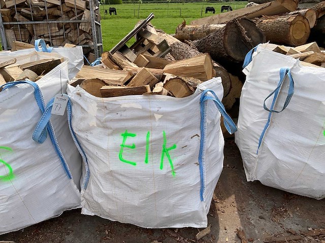 Haardhout gekloofd eiken in big bag ca 0,9 m³ - afbeelding 1 van  2