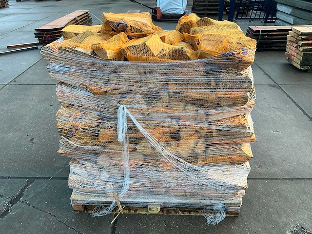 Haardhout in net - afbeelding 7 van  9