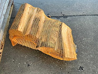 Haardhout in net - afbeelding 3 van  4