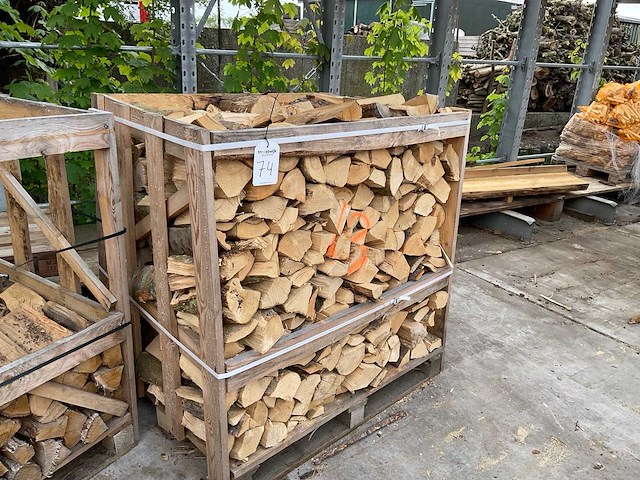 Haardhout mix gekloofd in krat ca. 1,1 m³ - afbeelding 1 van  3