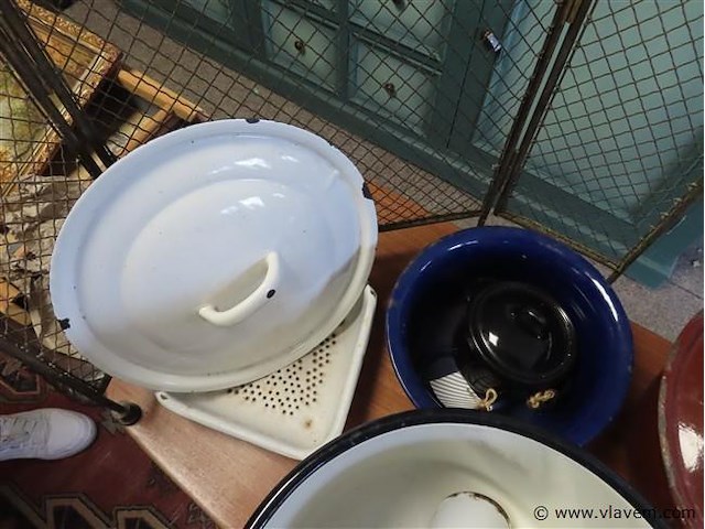 Haardrekje koper en diverse emaille - afbeelding 2 van  3