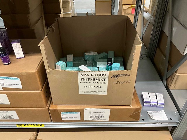 Haarserum, peel off masks en essential oils - afbeelding 1 van  6