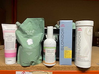 Haarverzorgingsproducten - afbeelding 2 van  3