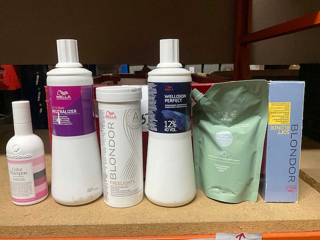 Haarverzorgingsproducten - afbeelding 2 van  3