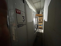 Haas + kawasaki - 2007 - vf-3dhe - verticale machinecentra + laad- ontlaadrobot - afbeelding 16 van  21