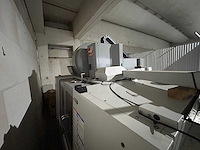 Haas + kawasaki - 2007 - vf-3dhe - verticale machinecentra + laad- ontlaadrobot - afbeelding 17 van  21