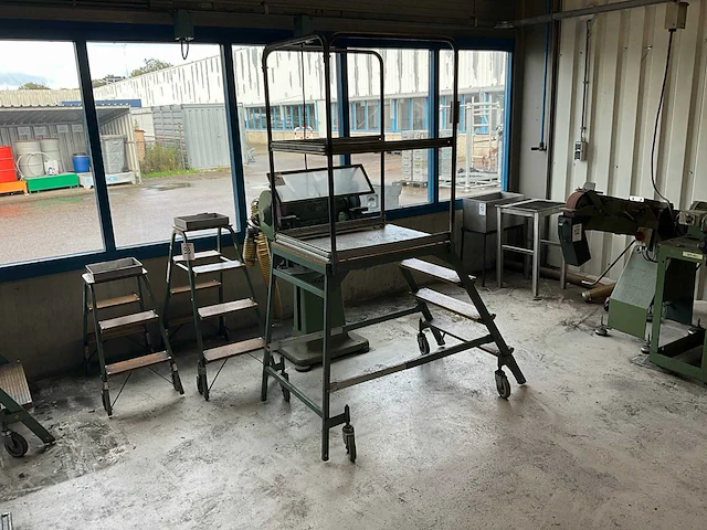 Haca leiter podestleiter platform trap - afbeelding 2 van  6