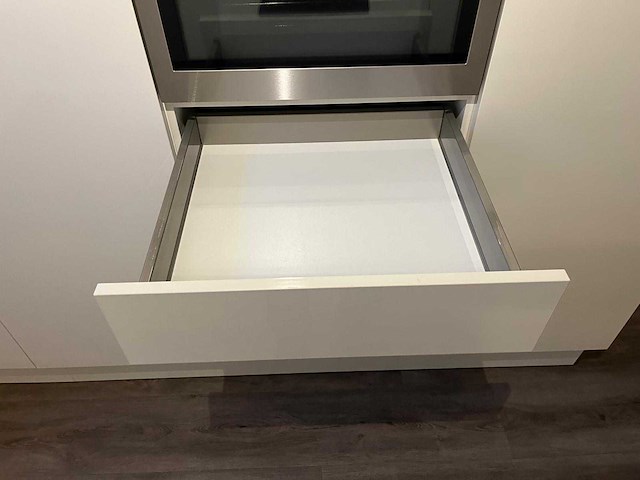 Häcker - keuken met aeg/whirlpool apparatuur - afbeelding 26 van  26