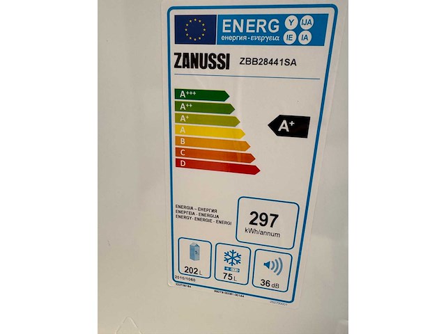 Häcker - showroomkeuken met apparatuur - afbeelding 34 van  35