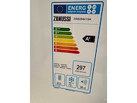 Häcker - showroomkeuken met apparatuur - afbeelding 34 van  35