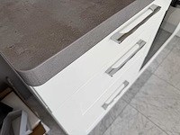 Häcker - showroomkeuken met apparatuur - afbeelding 17 van  35