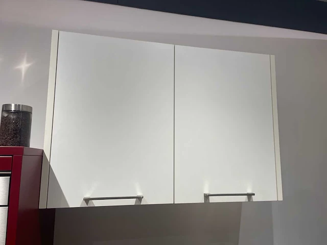 Häcker - showroomkeuken met pelgrim / whirlpool apparatuur - afbeelding 5 van  27