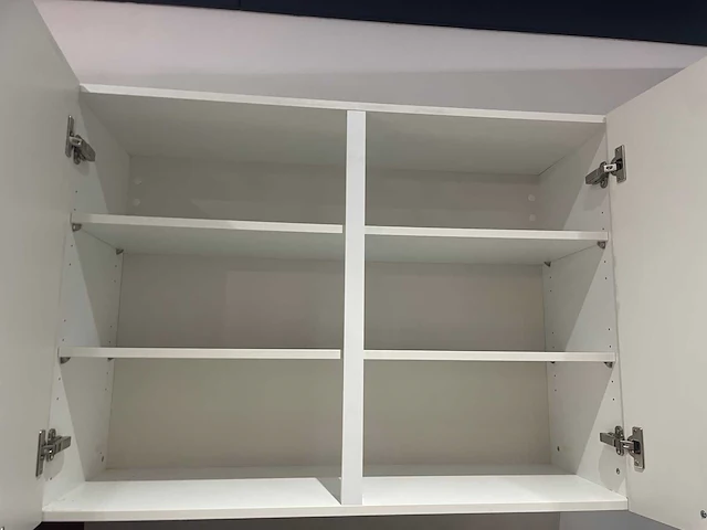Häcker - showroomkeuken met pelgrim / whirlpool apparatuur - afbeelding 6 van  27