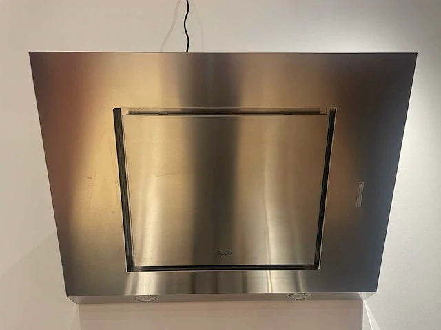 Häcker - showroomkeuken met pelgrim / whirlpool apparatuur - afbeelding 22 van  24