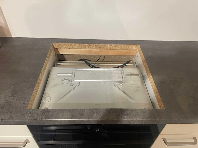 Häcker - showroomkeuken met whirlpool apparatuur - afbeelding 3 van  21