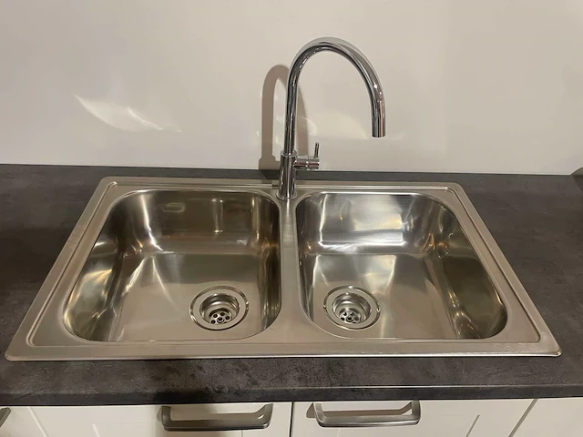 Häcker - showroomkeuken met whirlpool apparatuur - afbeelding 11 van  21