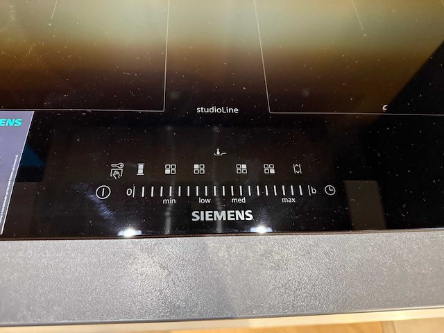 Häcker - showroomkeuken - afbeelding 3 van  18