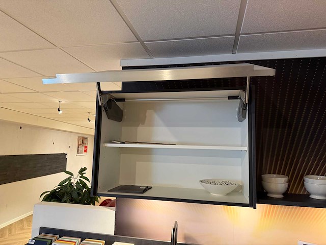 Häcker - showroomkeuken - afbeelding 16 van  18
