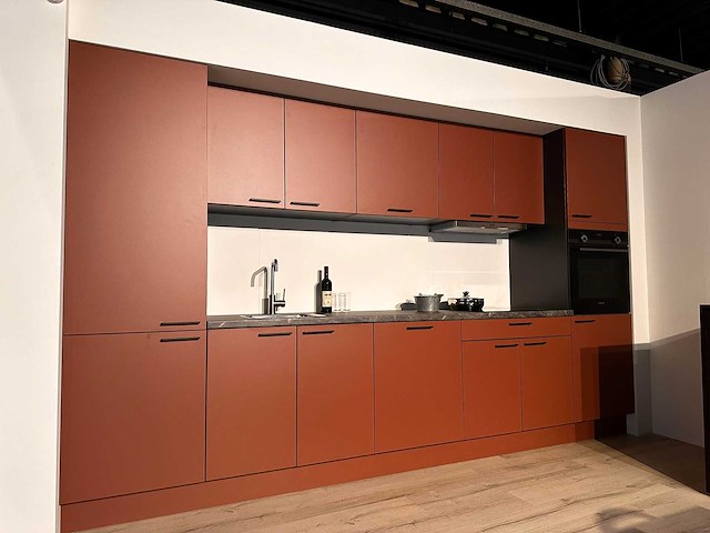 Häcker concept130 scala amarant mat recht - afbeelding 17 van  23