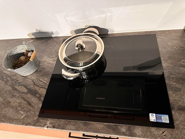 Häcker concept130 scala amarant mat recht - afbeelding 21 van  26