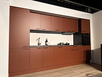 Häcker concept130 scala amarant mat recht