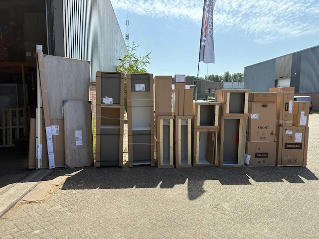 Häcker concept130 topsoft mat satijn lak eiland keuken - afbeelding 12 van  18
