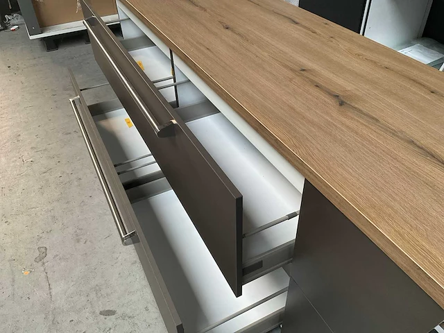 Häcker keukenopstelling zilverbruin 360cm met xxl lades - afbeelding 5 van  5