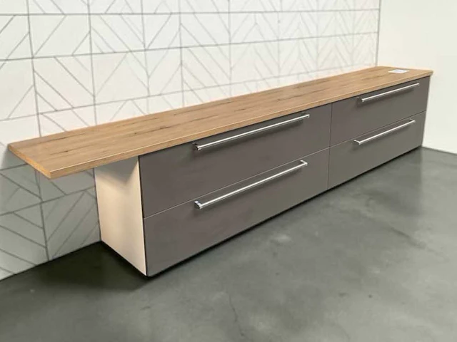 Häcker keukenopstelling zilverbruin 360cm met xxl lades - afbeelding 1 van  5