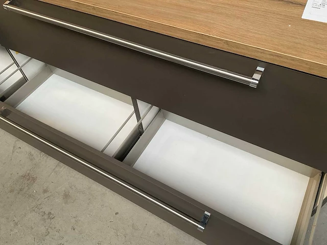 Häcker keukenopstelling zilverbruin 360cm met xxl lades - afbeelding 4 van  5
