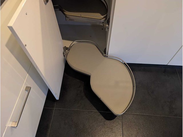 Häcker systemat - keuken met apparatuur - afbeelding 7 van  46