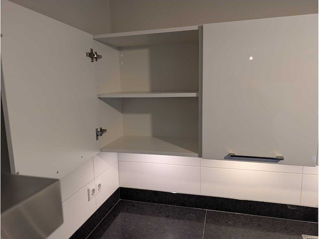 Häcker systemat - keuken met apparatuur - afbeelding 31 van  46