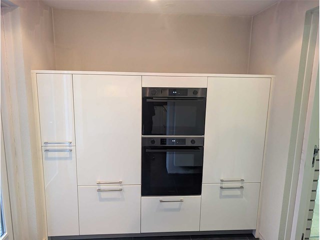 Häcker systemat - keuken met apparatuur - afbeelding 23 van  46