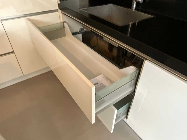 Häcker systemat - keuken met siemens/samsung apparatuur - afbeelding 19 van  43