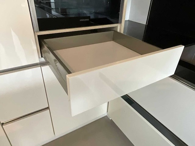 Häcker systemat - keuken met siemens/samsung apparatuur - afbeelding 41 van  43