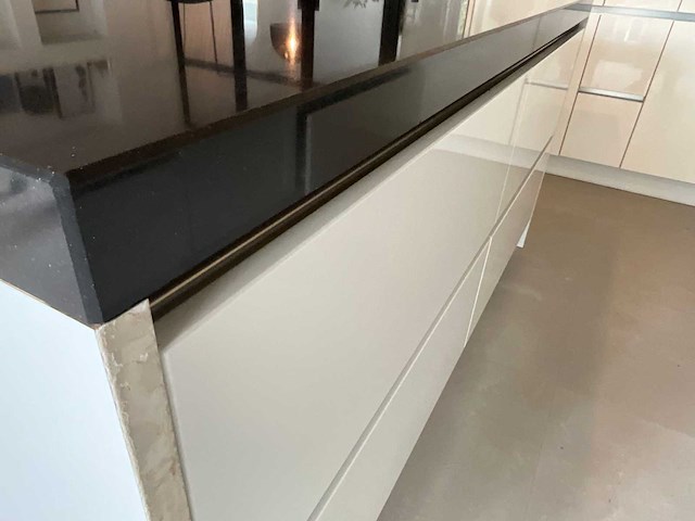 Häcker systemat - keuken met siemens/samsung apparatuur - afbeelding 4 van  29