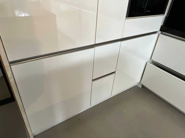 Häcker systemat - keuken met siemens/samsung apparatuur - afbeelding 6 van  29