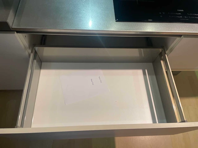 Häcker systemat - showroomkeuken met aeg / bauknecht apparatuur - afbeelding 10 van  45