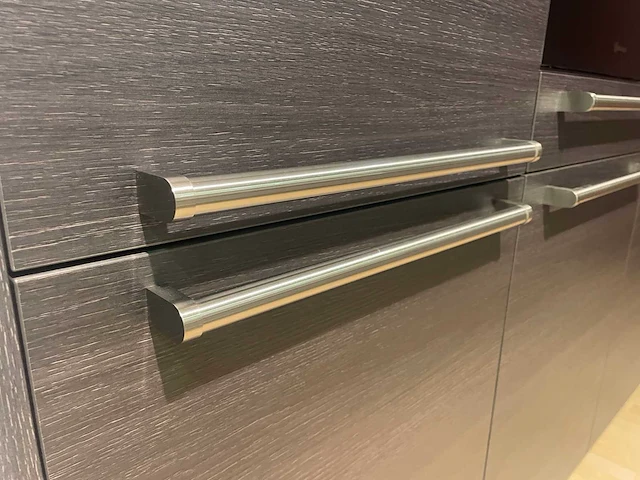 Häcker systemat - showroomkeuken met aeg / bauknecht apparatuur - afbeelding 19 van  45