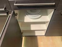 Häcker systemat - showroomkeuken met aeg / bauknecht apparatuur - afbeelding 24 van  45