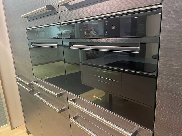 Häcker systemat - showroomkeuken met aeg / bauknecht apparatuur - afbeelding 33 van  45