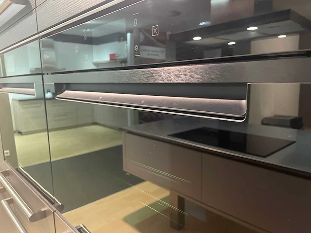 Häcker systemat - showroomkeuken met aeg / bauknecht apparatuur - afbeelding 37 van  45