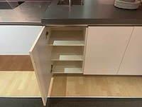 Häcker systemat - showroomkeuken met aeg / bauknecht apparatuur - afbeelding 42 van  45