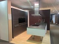 Häcker systemat - showroomkeuken met aeg / bauknecht apparatuur - afbeelding 45 van  45