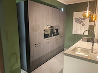 Häcker systemat - showroomkeuken met siemens studioline apparatuur - afbeelding 11 van  25