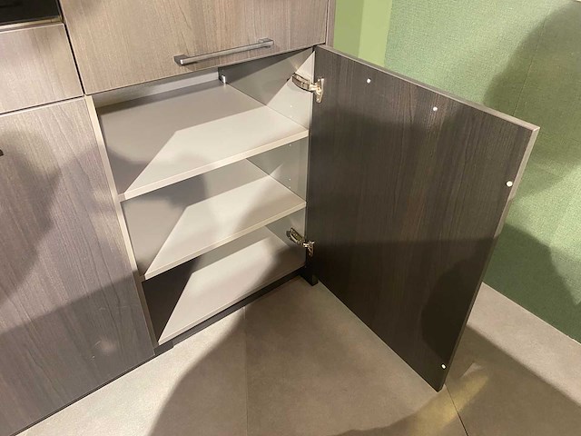 Häcker systemat - showroomkeuken met siemens studioline apparatuur - afbeelding 19 van  25