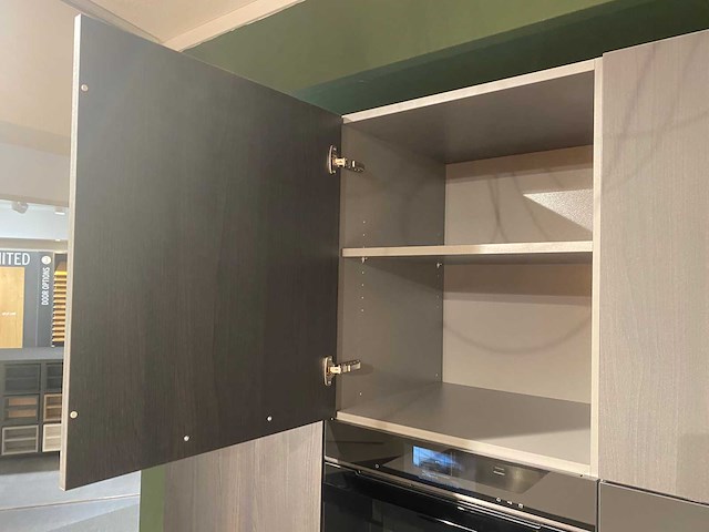 Häcker systemat - showroomkeuken met siemens studioline apparatuur - afbeelding 22 van  25