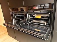 Häcker topsoft mat zwart eiland keuken - afbeelding 1 van  8